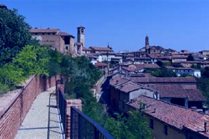 Addison, 36 — Escort in Altavilla Monferrato, Italy