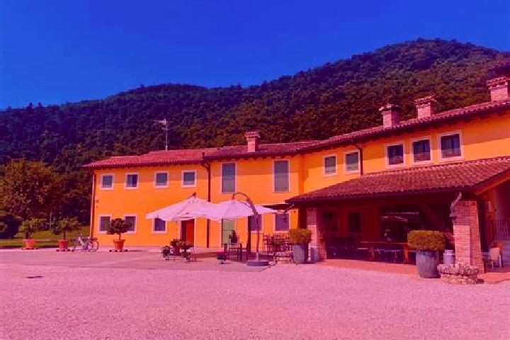 Addison, 36 — Escort in Piossasco, Italy