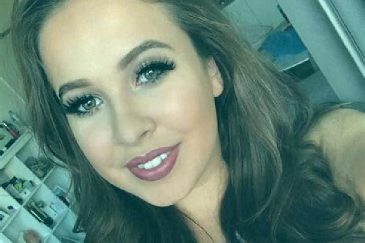Addison, 37, a brunette brown-eyed slavic companion based in OEzbasi. Offering 69, Dinner Date, CIM. Available for incall and outcall, day and evening dates.