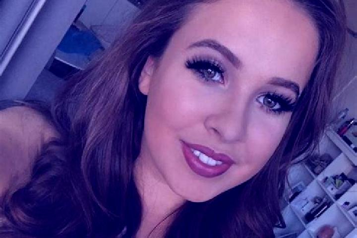 Addison, 37, a dark blonde brown-eyed caucasian companion based in Etroukro. Offering Erotic Massage, Deep French Kissing, Massage. Available for incall and ...