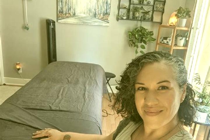 Addison, 39, a auburn amber-eyed latina companion based in Brow of the Hill. Offering Overnight, Erotic Massage, Massage. Available for incall and outcall, d...