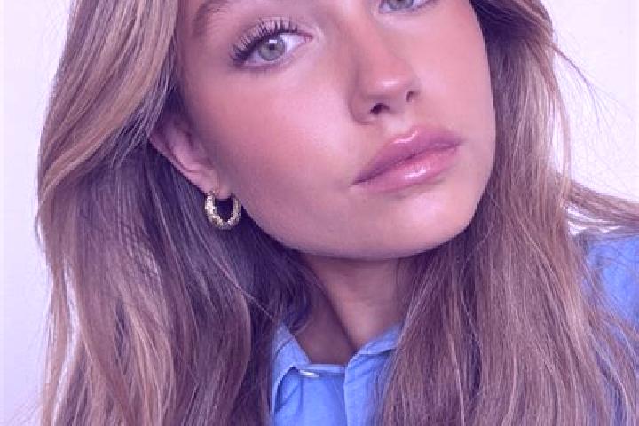 Addison, 39, a dark blonde green-eyed caribbean companion based in San Francisco. Offering CIM, Party Girl, A-Level. Available for incall and outcall, day an...