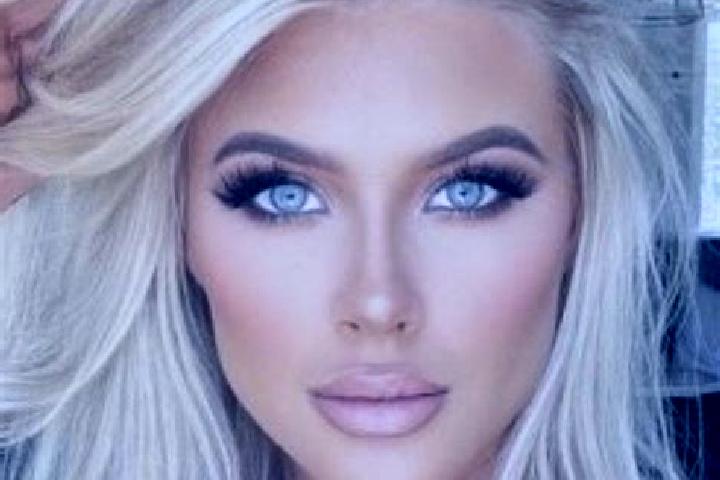 Alice, 20, a platinum blonde green-eyed indian companion based in Vozokany. Offering A-Level, Duos, Dinner Date. Available for incall and outcall, day and ev...