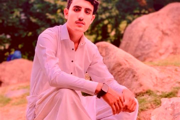 Alice, 20 — Escort in Alpurai, Pakistan