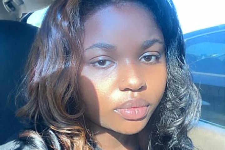 Alice, 20 — Escort in Claflin, United States