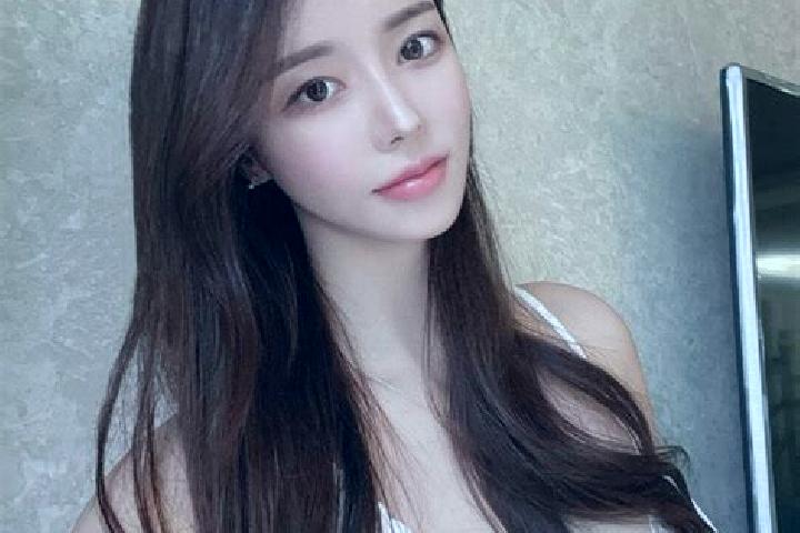 Alice, 20 — Escort in Dawuhanmangli, Indonesia