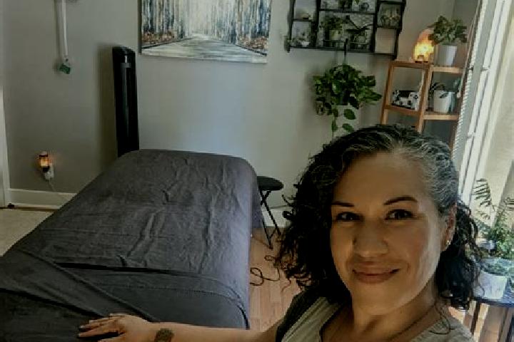 Alice, 21, a black brown-eyed indian companion based in Torrecilla de la Orden. Offering Fetish, Couples, Massage. Available for incall and outcall, overnigh...