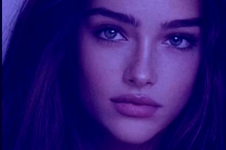Alice, 21, a chestnut grey-eyed caucasian companion based in Iquitos. Offering Fetish, 69, GFE. Available for incall and outcall, overnight bookings available.