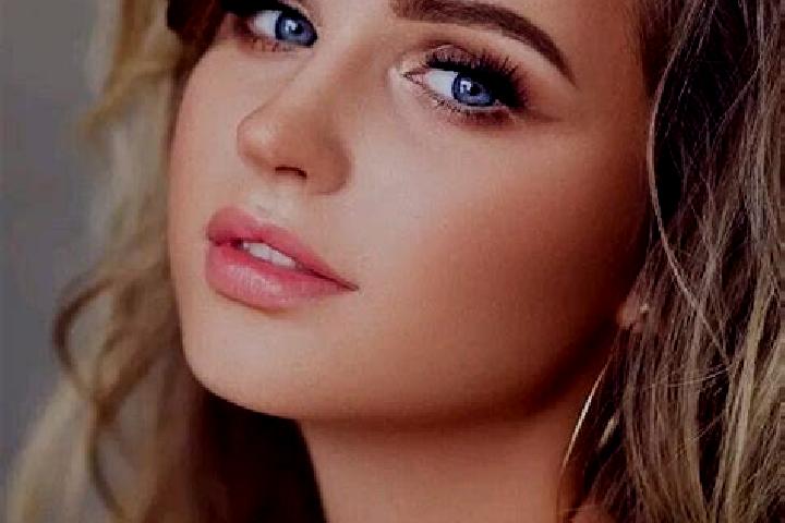 Alice, 21, a dark blonde blue-eyed european companion based in Bojongpinang. Offering Couples, Dinner Date, Domination, Travel Companion. Available for incal...