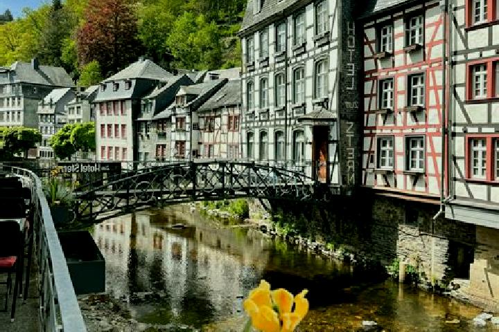 Alice, 21 — Escort in Mochau, Germany
