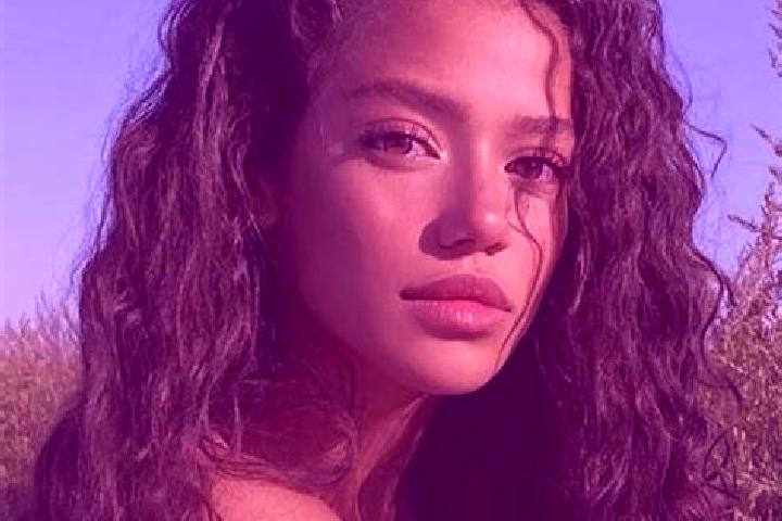 Alice, 22, a black green-eyed latina companion based in Medina Gounas. Offering Dinner Date, Erotic Massage, Prostate Massage. Available for incall and outca...