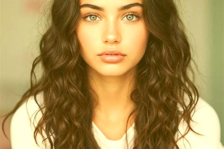 Alice, 22, a brunette dark-eyed mediterranean companion based in Skalite. Offering Deep French Kissing, Domination, Dinner Date. Available for incall and out...