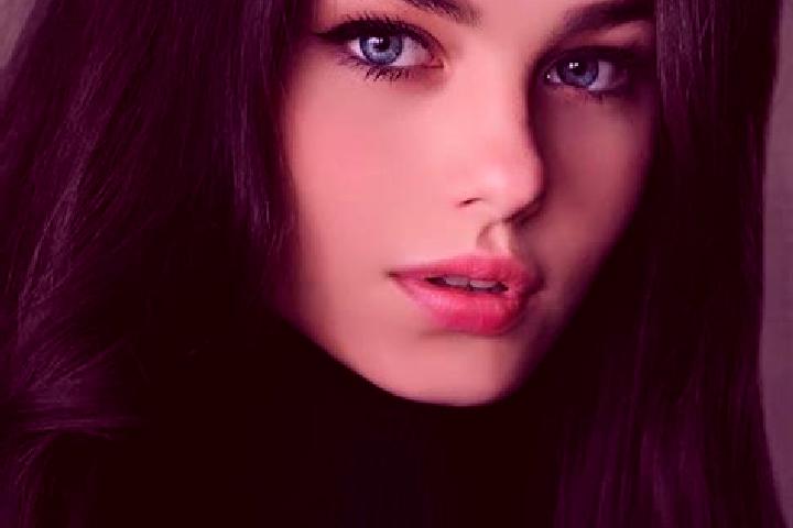 Alice, 22, a brunette dark-eyed slavic companion based in Alto Alegre do Maranhao. Offering Prostate Massage, Party Girl, A-Level, 69. Available for incall a...