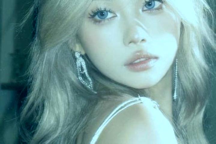 Alice, 24, a platinum blonde grey-eyed asian companion based in Laoting. Offering A-Level, GFE, Roleplay. Available for incall and outcall, day and evening d...