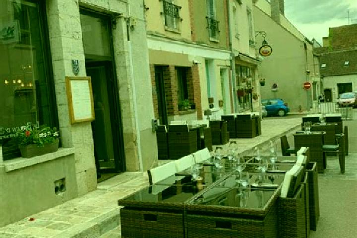 Alice, 24 — Escort in Secondigny, France