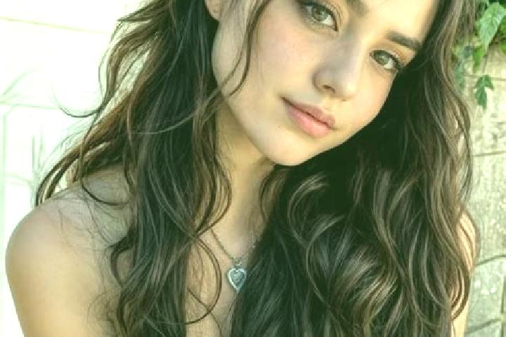 Alice, 25, a auburn brown-eyed mediterranean companion based in Calberlah. Offering Party Girl, Overnight, Tantra, Prostate Massage. Available for incall and...
