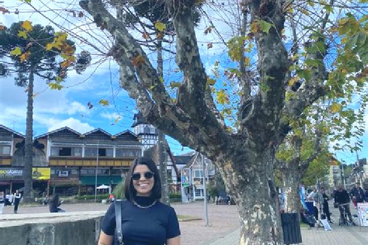 Alice, 25 — Escort in Luiziania, Brazil