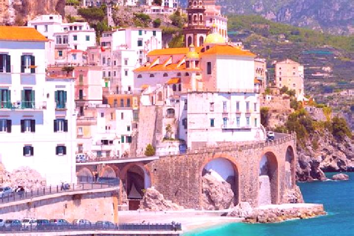 Alice, 25 — Escort in Mezzolara, Italy