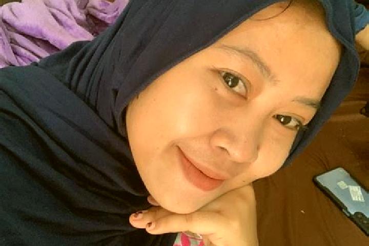 Alice, 25 — Escort in Tanjungluar, Indonesia