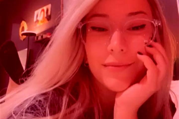 Alice, 26, a platinum blonde dark-eyed european companion based in Cuzcurrita de Rio Tiron. Offering Striptease, Duos, GFE, Tantra. Available for incall and ...