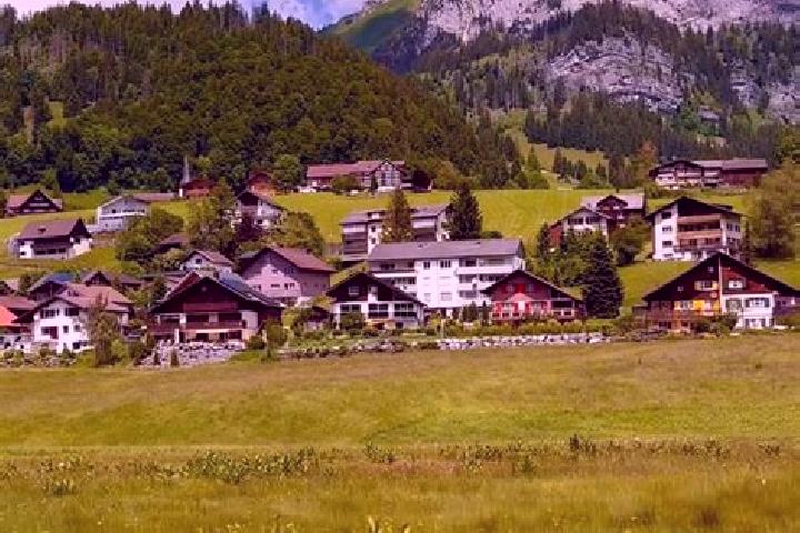 Alice, 26 — Escort in Wildhaus, Switzerland
