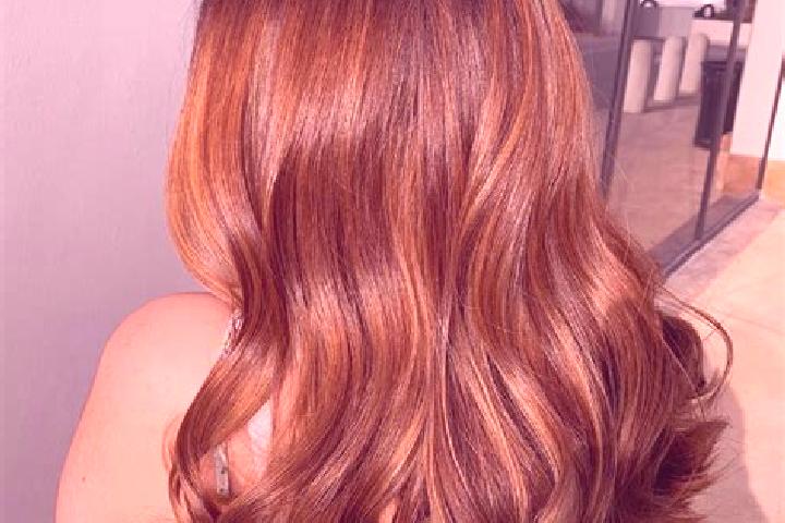 Alice, 27, a chestnut green-eyed slavic companion based in Sainte-Marthe. Offering Dinner Date, Erotic Massage, Striptease. Available for incall and outcall,...