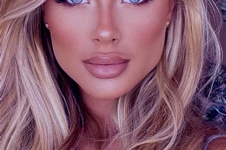 Alice, 27, a dark blonde blue-eyed latina companion based in Santa Caterina dello Ionio Marina. Offering A-Level, Erotic Massage, OWO, 69. Available for inca...