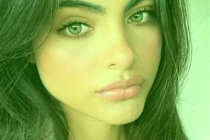 Alice, 27, a red grey-eyed indian companion based in Arklow. Offering A-Level, Domination, Tantra, Roleplay. Available for incall and outcall, overnight book...