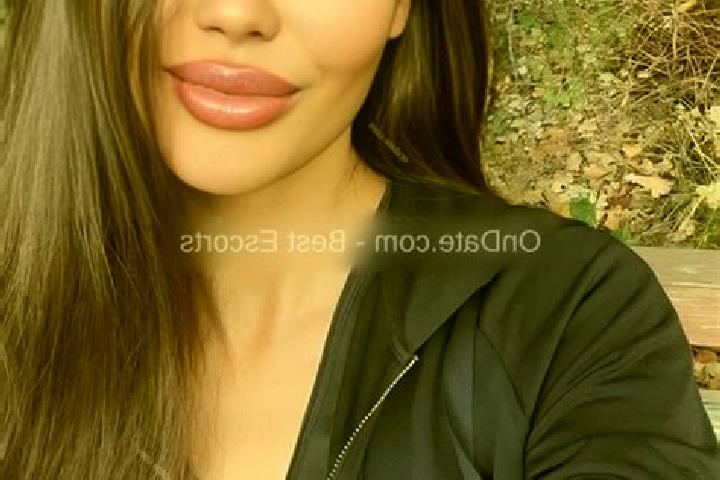 Alice, 27 — Escort in Hayanist, Armenia