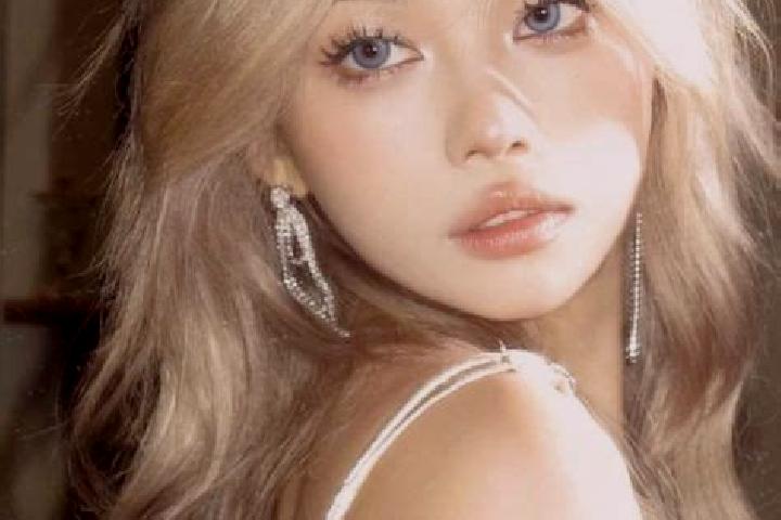 Alice, 28, a blonde blue-eyed asian companion based in Kampong Menumbok. Offering Travel Companion, Domination, Roleplay, Fetish, CIM. Available for incall a...