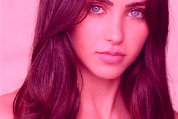Alice, 28, a brunette brown-eyed middle eastern companion based in Waedenswil / Untermosen-Fuhr. Offering Couples, Erotic Massage, GFE, Roleplay. Available f...