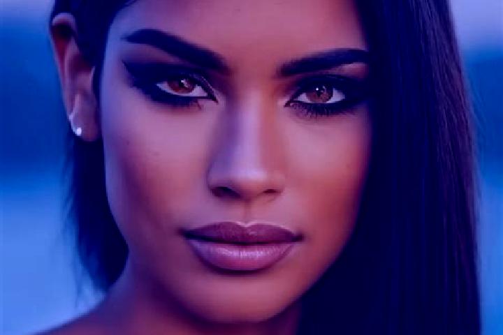 Alice, 28, a chestnut amber-eyed latina companion based in Kodivalasa. Offering Travel Companion, Fetish, Couples, OWO. Available for incall and outcall, day...