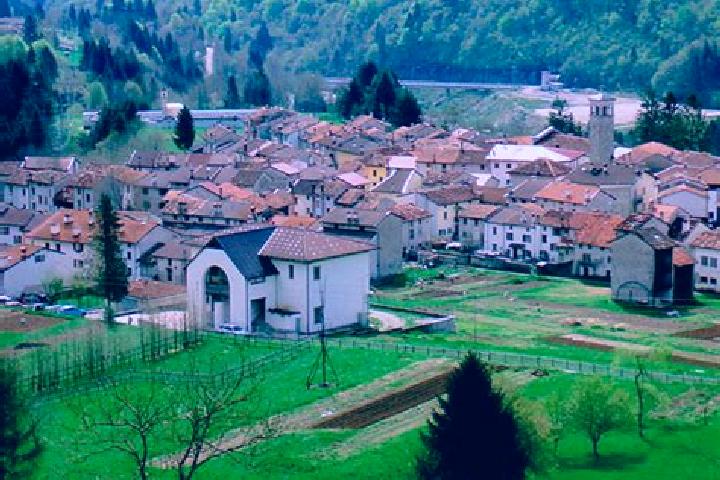 Alice, 28 — Escort in Tramonti di Sopra, Italy