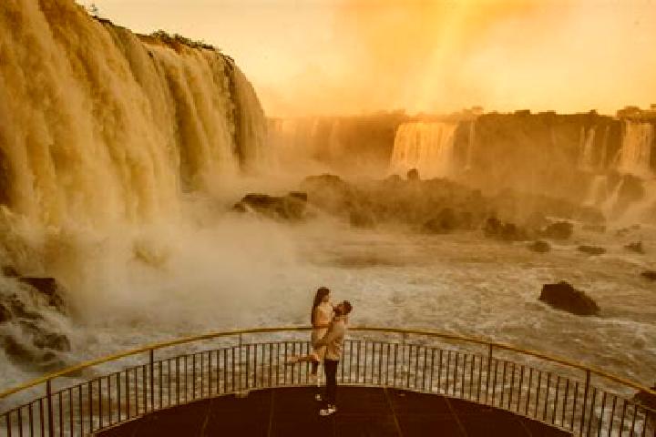 Alice, 29 — Escort in Serranopolis do Iguacu, Brazil