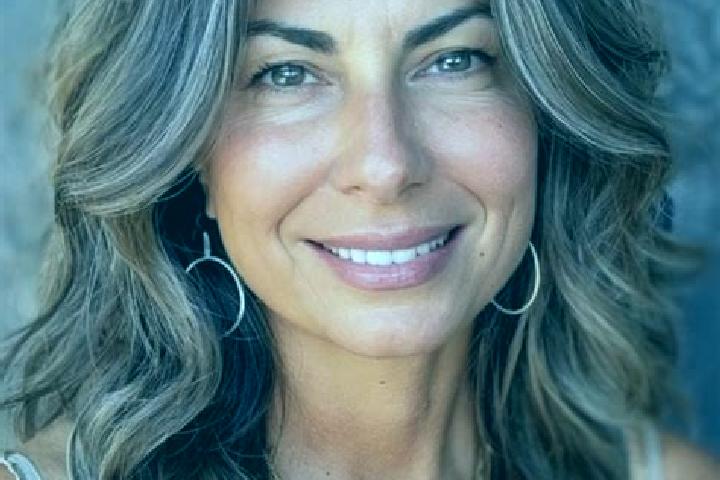 Alice, 30, a brunette grey-eyed middle eastern companion based in Herculano de la Rocha. Offering Party Girl, 69, Girlfriend Experience, Roleplay. Available ...