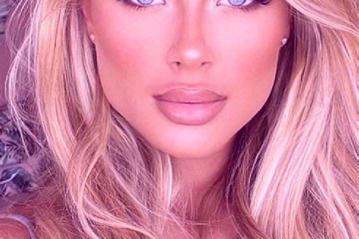 Alice, 31, a blonde blue-eyed latina companion based in Vrlika. Offering Party Girl, GFE, Striptease, Erotic Massage, Overnight. Available for incall and out...