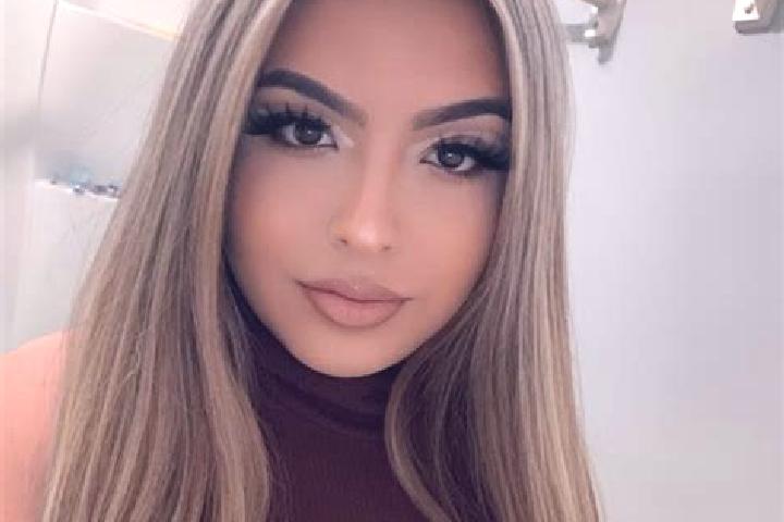 Alice, 31, a blonde brown-eyed latina companion based in Sobinka. Offering 69, OWO, Fetish. Available for incall and outcall, day and evening dates.