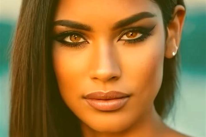 Alice, 31, a red brown-eyed latina companion based in Shepit. Offering Roleplay, A-Level, Massage, Overnight. Available for incall and outcall, overnight boo...