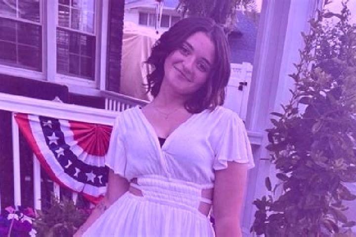 Alice, 31 — Escort in Hicksville, United States