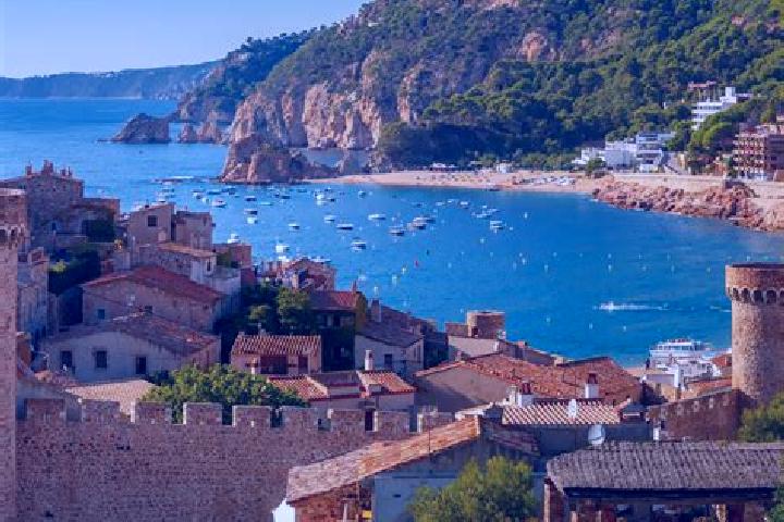 Alice, 31 — Escort in Tornos, Spain