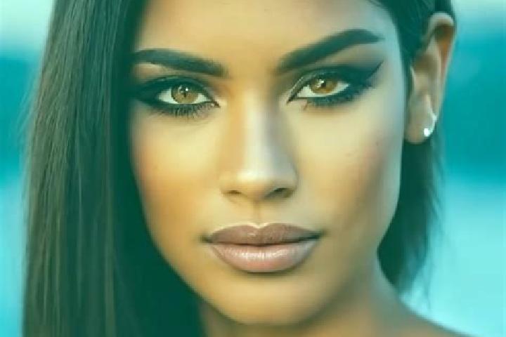 Alice, 32, a auburn hazel-eyed latina companion based in Mordogan. Offering CIM, OWO, Prostate Massage. Available for incall and outcall, overnight bookings ...