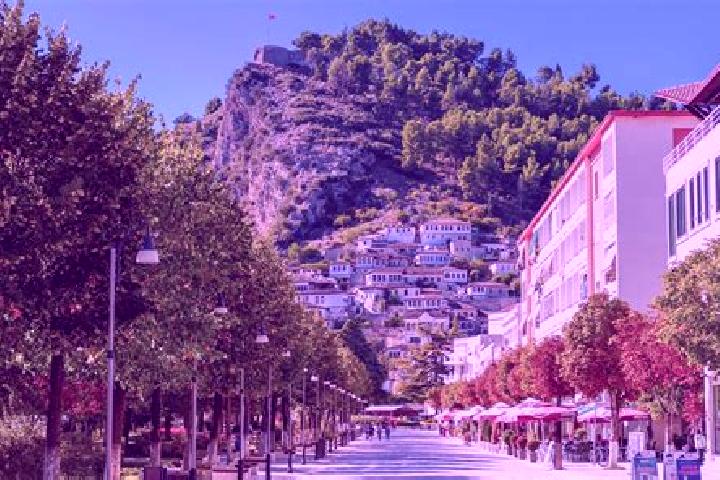 Alice, 32 — Escort in Kamez, Albania