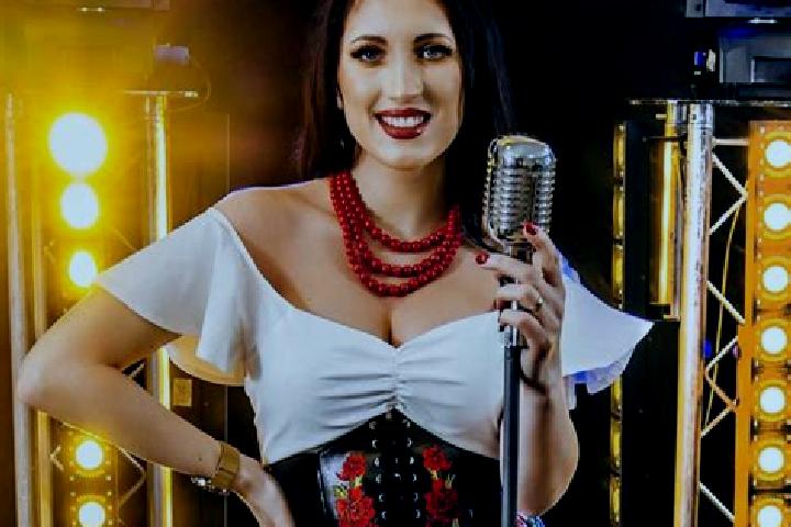 Alice, 32 — Escort in Siabry, Ukraine