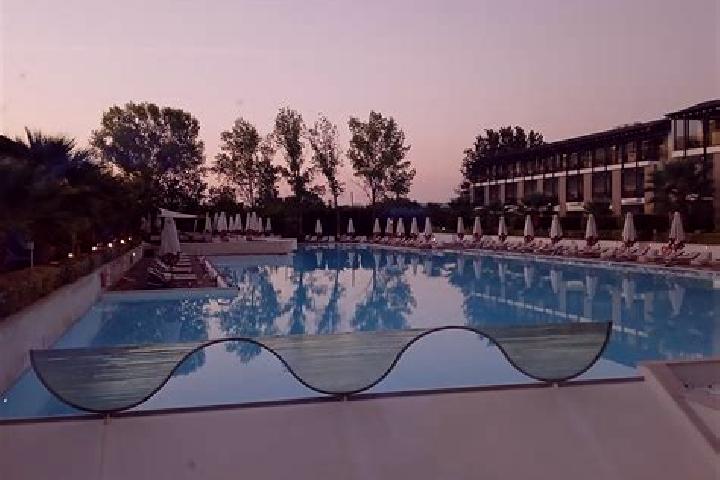 Alice, 32 — Escort in Thermi, Greece