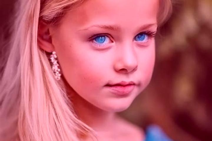 Alice, 33, a blonde blue-eyed caribbean companion based in Alexeni. Offering Party Girl, Erotic Massage, Dinner Date, CIM, Travel Companion. Available for in...