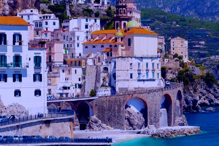 Alice, 33 — Escort in Ardesio, Italy