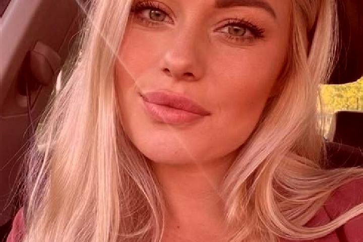 Alice, 34, a blonde hazel-eyed mediterranean companion based in Svabenice. Offering Overnight, Domination, Massage. Available for incall and outcall, overnig...