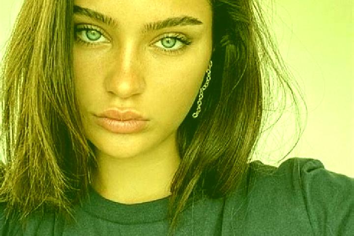 Alice, 34, a brunette brown-eyed caucasian companion based in Modra. Offering Erotic Massage, Prostate Massage, Couples. Available for incall and outcall, ov...