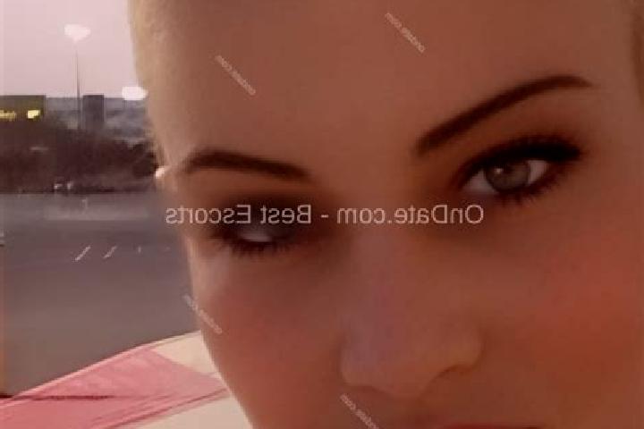 Alice, 34 — Escort in Bondsville, United States