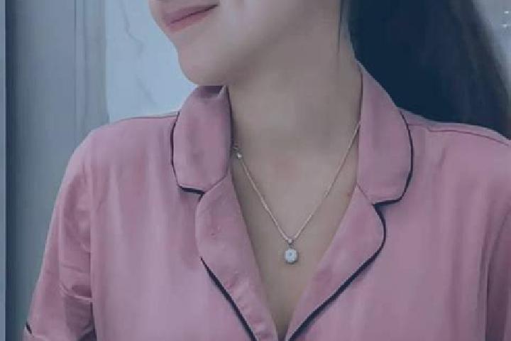 Alice, 34 — Escort in Bulan, Philippines